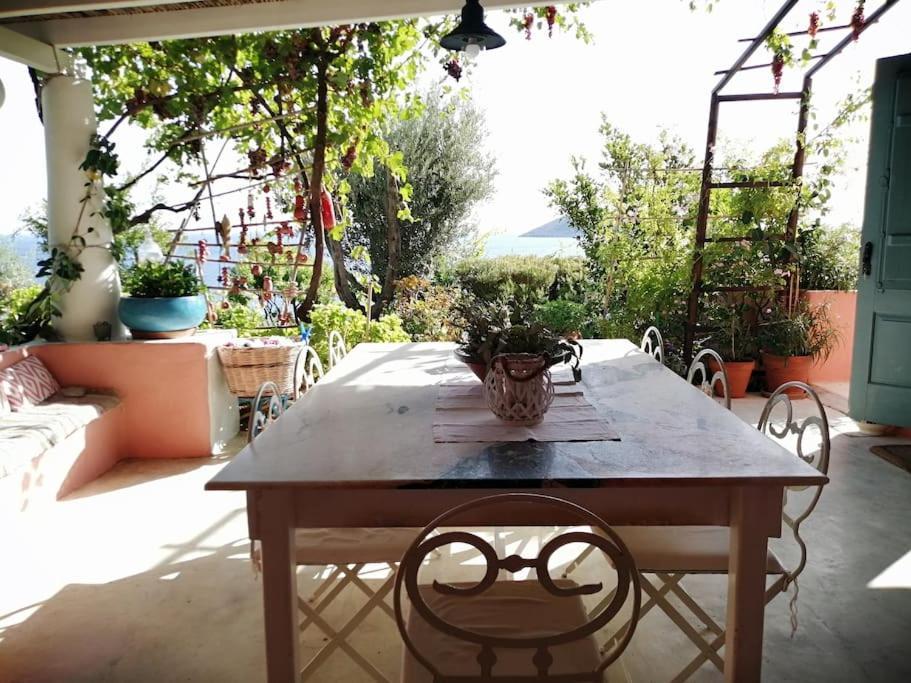 Casa Dei Melograni At Vourlidia Leros Villa Vromolithos Eksteriør bilde